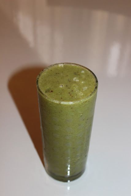 Yummy Green Smoothie – The Perfect Pick Me Up